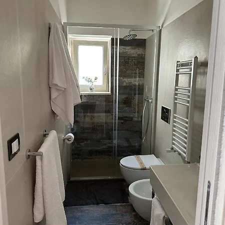 דירה J&j בארי